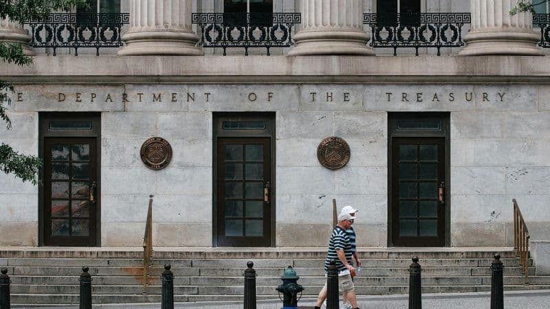 FinCEN abandons reporting rules for large crypto transfers to private wallets and mixers