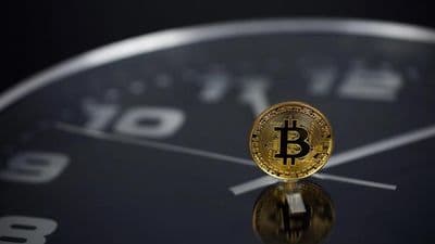 Google’s Willow Chip Cuts Quantum Error Rate, Raising New Concerns for Bitcoin Security